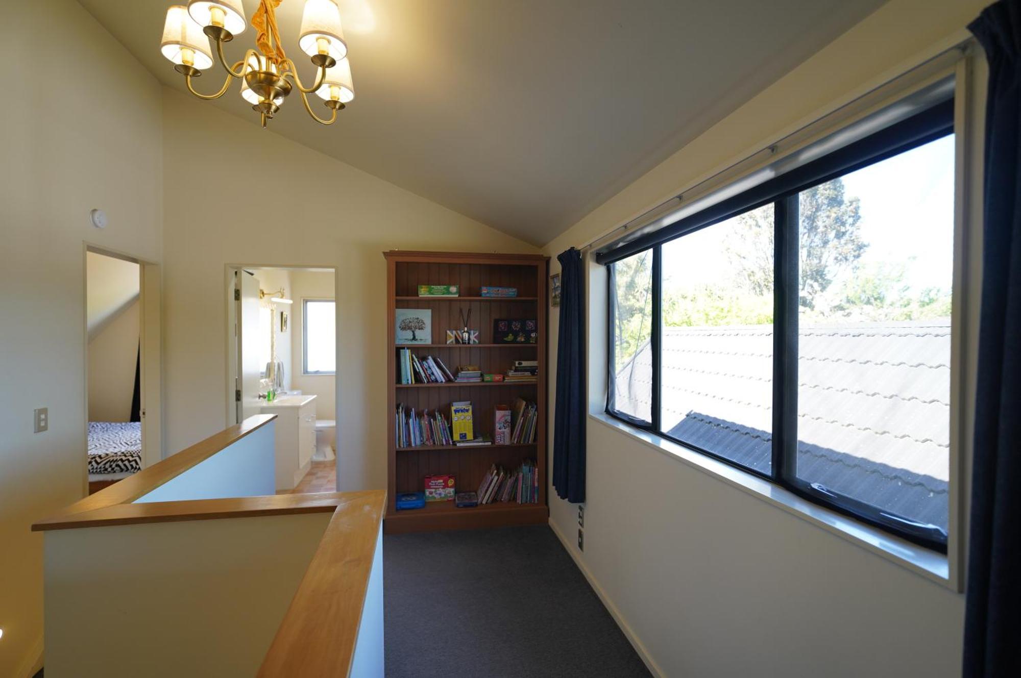 Villa Atarau Grove 4bdrm house à Paraparaumu Extérieur photo
